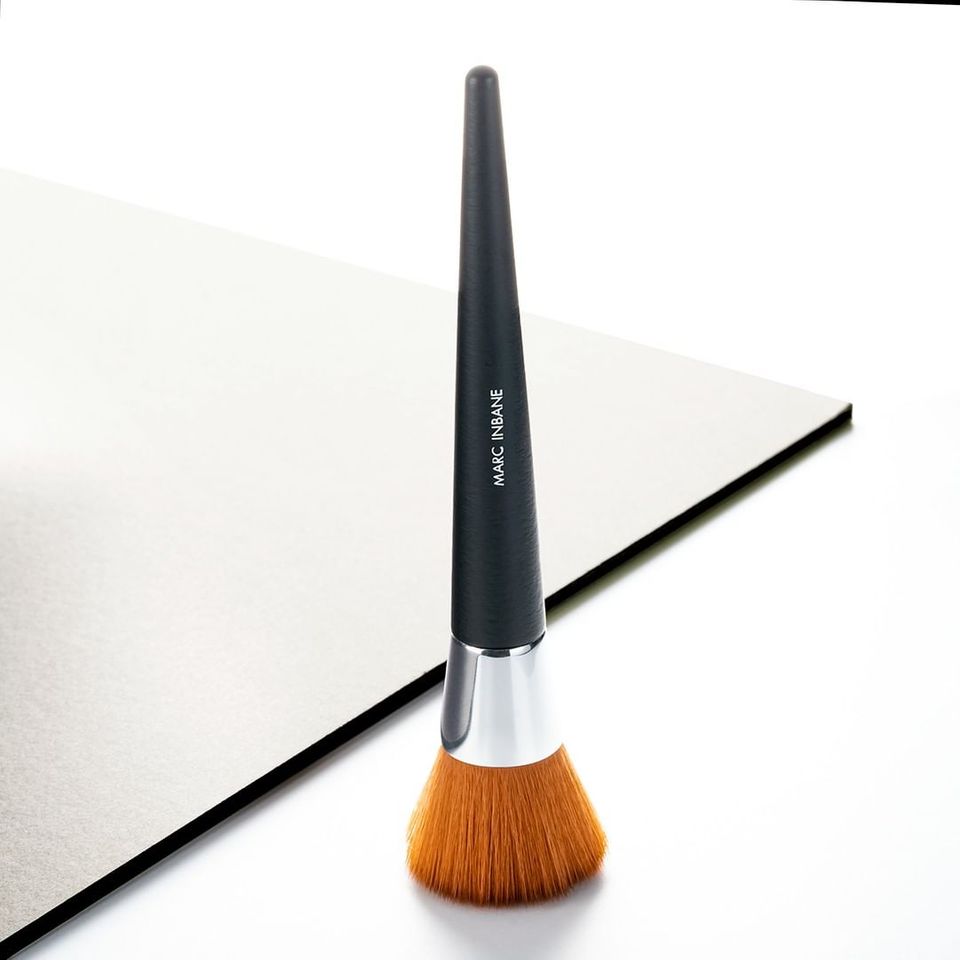 Powder brush